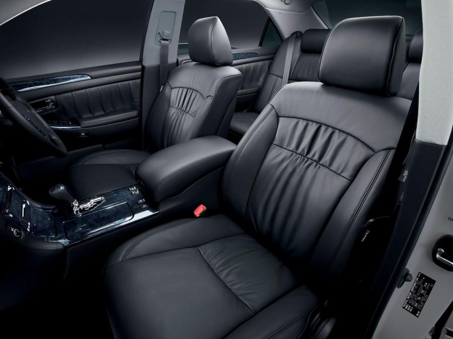  Toyota Crown Athlete S180 2003 года  (фото 4 из 9)